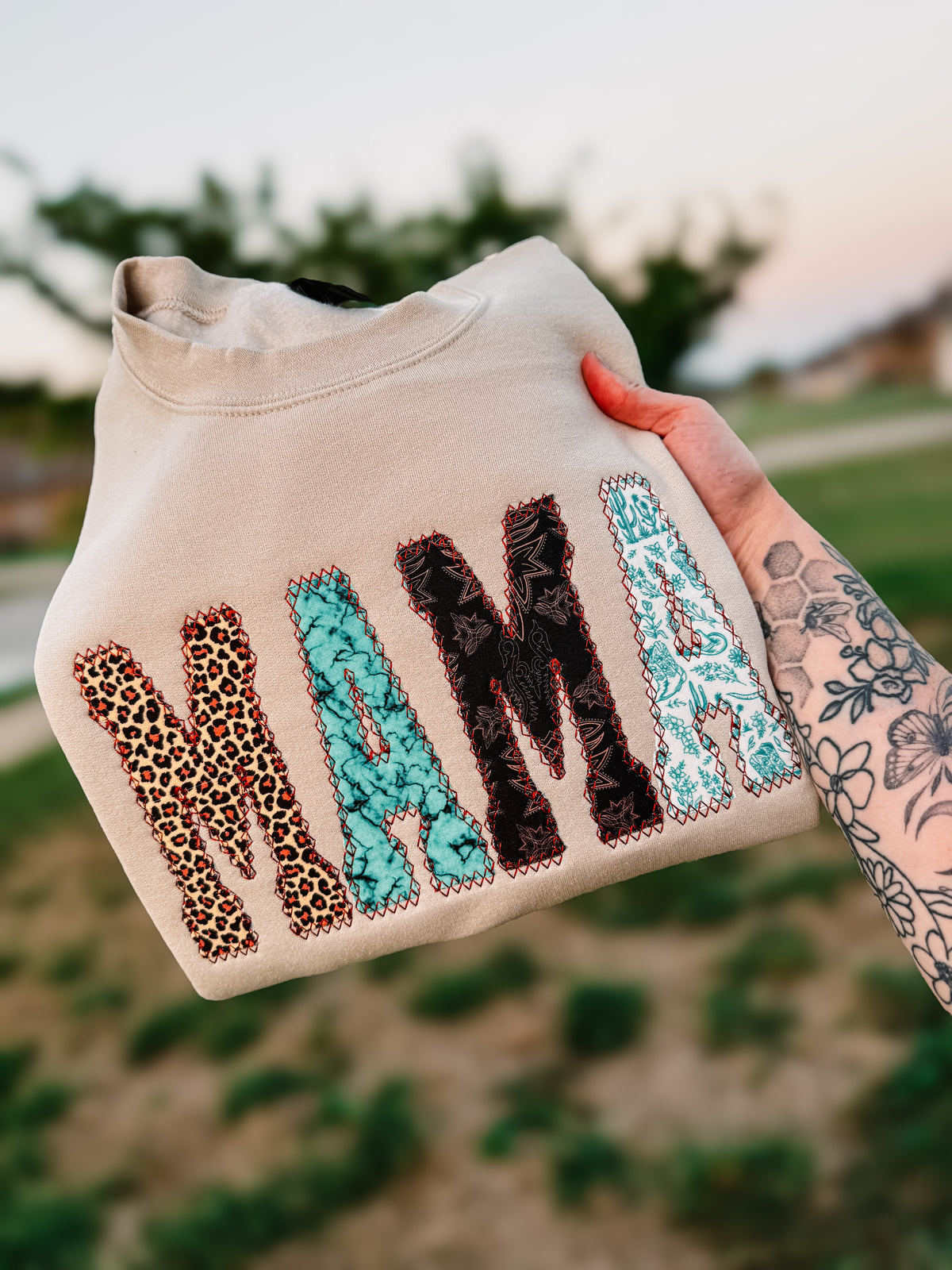 Mama western crewneck