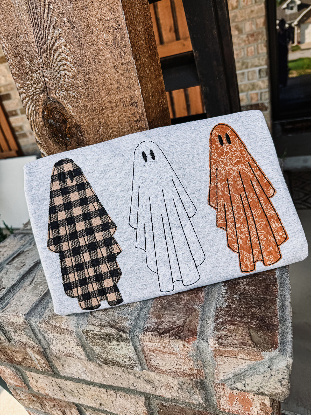 Ghostie lace crewneck WHOLESALE